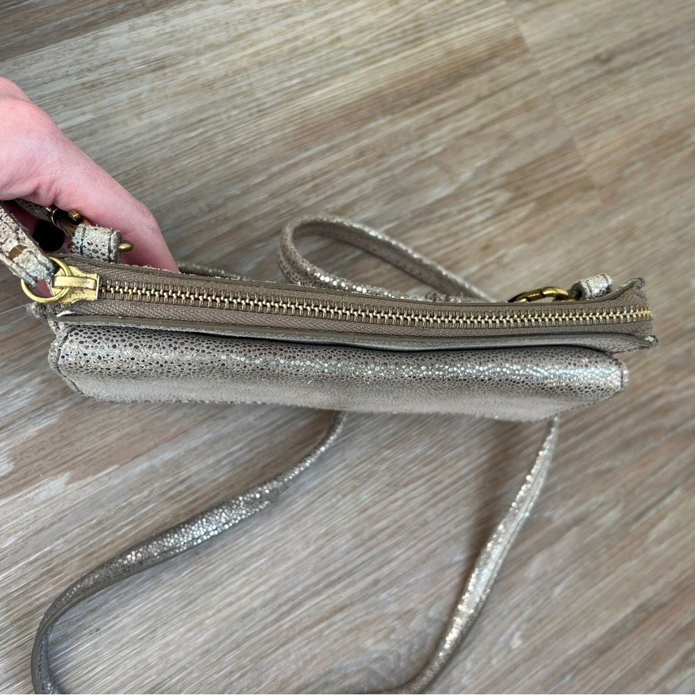 Fossil Metallic Leather Crossbody Wallet Clutch bag purse - Picture 13 of 14